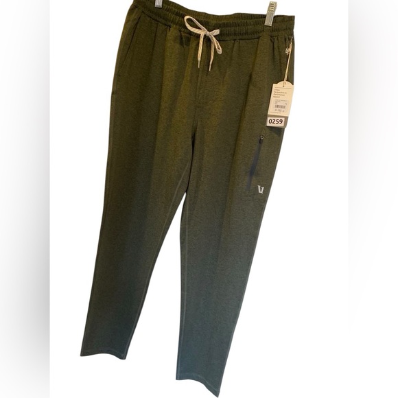 NWT Vuori men’s Sunday performance track pants KALE HEATHER Size M
